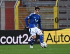 虎扑中国-罗马诺：科(kē)莫未与曼城就佩罗内转會(huì)达协议 科(kē)莫可选择续租球(qiú)员