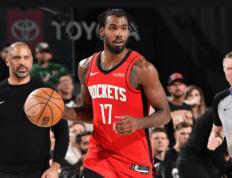 虎扑app-再见伊森！火箭、雄鹿酝酿2換(huàn)1交易，2米08内线空(kōng)降休斯顿