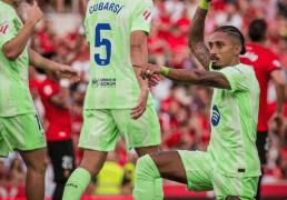 虎扑下载-西甲战火重燃，巴萨3-0大胜马洛卡，马洛卡两人染红吞苦果