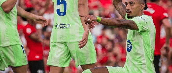 虎扑下载-西甲战火重燃，巴萨3-0大胜马洛卡，马洛卡两人染红吞苦果