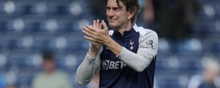 虎扑官网-托特纳姆热刺在三家俱乐部的争夺战中將(jiāng)利兹联视为“新维吉尔·范戴克”