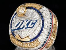 hupu虎扑-俄克拉荷马城雷霆队NBA总冠军戒指亮相