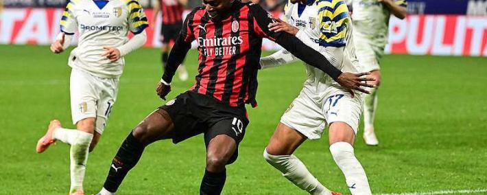 虎扑社区-AC米兰2-2帕尔马 莱奥建功