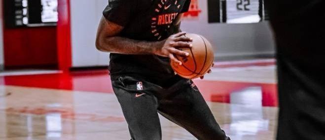 虎扑评分-火箭队被动变阵！轮换第10人出炉，16分钟贡献10+1，变谢泼德绝配