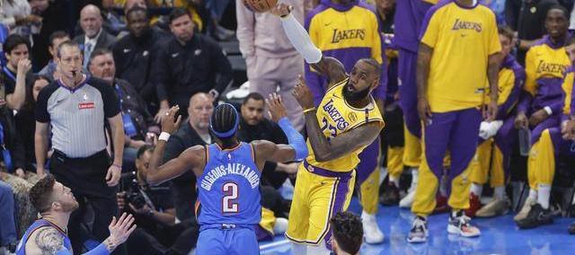 虎扑app-湖人队在詹姆斯回归后开局火热，这让一些球迷开始憧憬总冠军