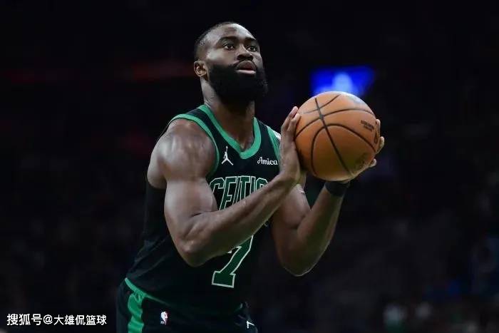 虎扑NBA-波士顿凯尔特人能为交易杰倫(lún)布朗,得到的5个最好(hǎo)的交易筹码