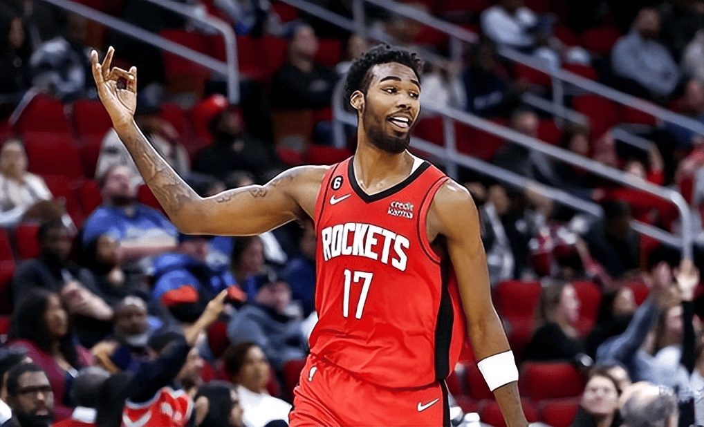 虎扑app-再见伊森!火箭、雄鹿酝酿2換(huàn)1交易,2米08内线空(kōng)降休斯顿