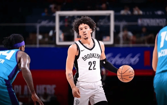 虎扑app-再见威尔逊！篮网、马刺、火箭酝酿三方交易，1米(mǐ)98后卫空降布鲁克林