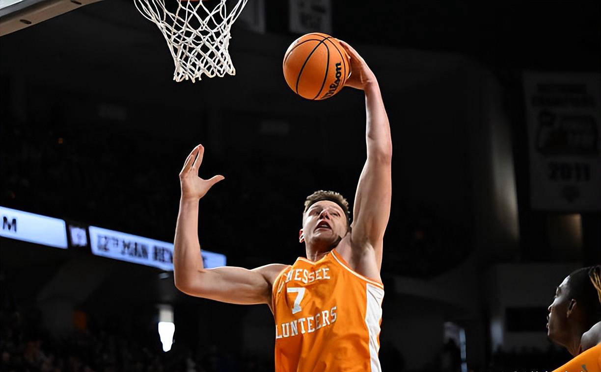 hupu虎扑-波兰内线新秀签约费城76人,或缺席欧洲杯