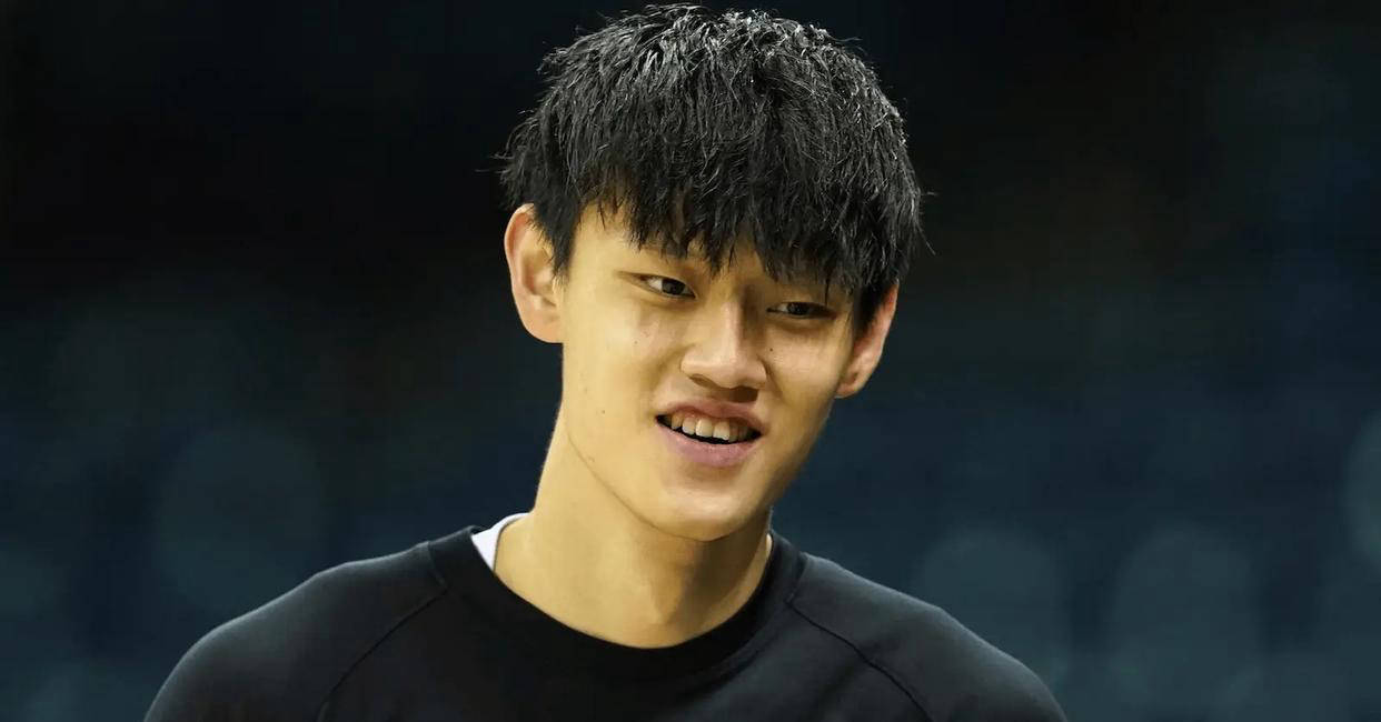 虎扑首页-中(zhōng)国新晋NBA球员曾凡博加盟布鲁克林篮网