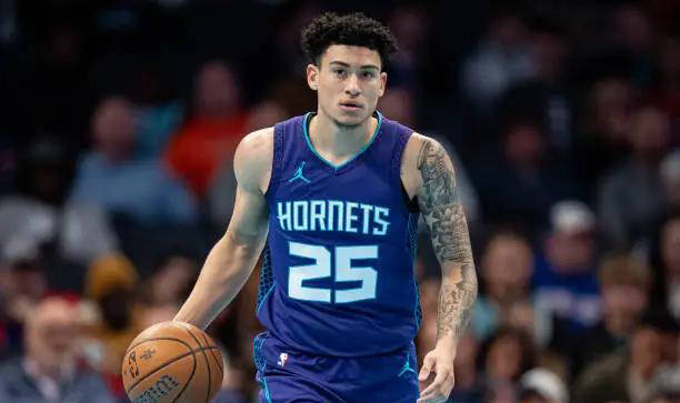 虎扑app-夏洛特黄蜂后场新星辛普森:下(xià)赛季能否取得突破?