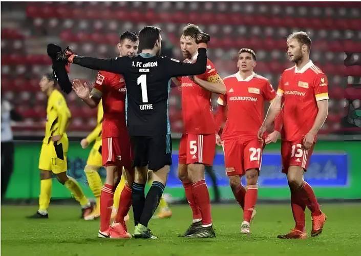 虎扑首页-德甲对决：柏(bǎi)林联主场迎敌，斯图加特客场挑戰(zhàn)