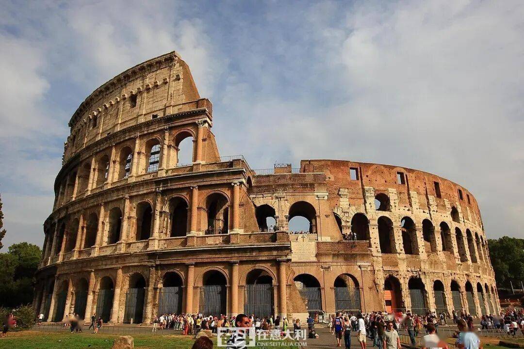 虎扑app-中国女游客罗马斗兽场遭猥亵 警方神速抓人