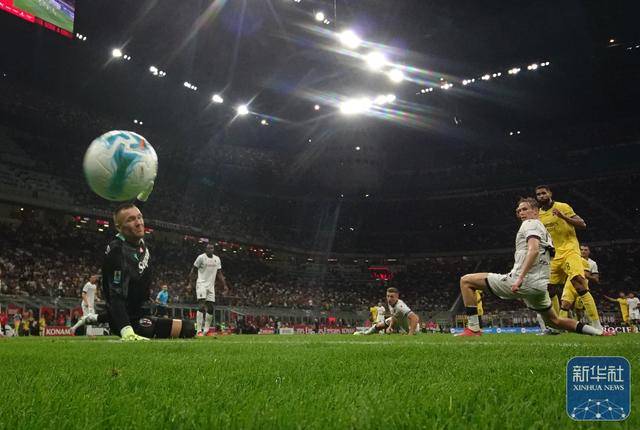 虎扑中国-足球丨意甲：AC米兰胜博洛尼亚