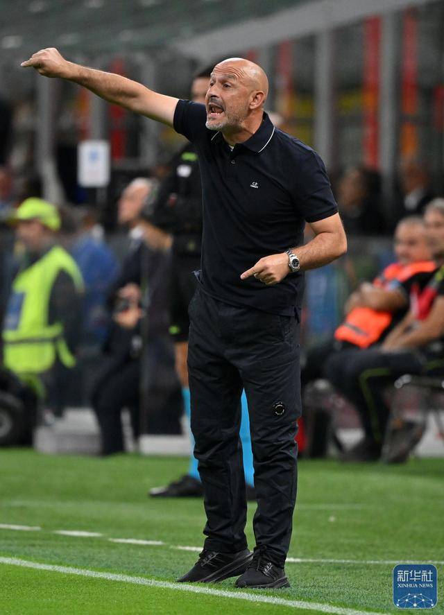 虎扑中国-足球丨意甲：AC米兰胜博洛尼亚