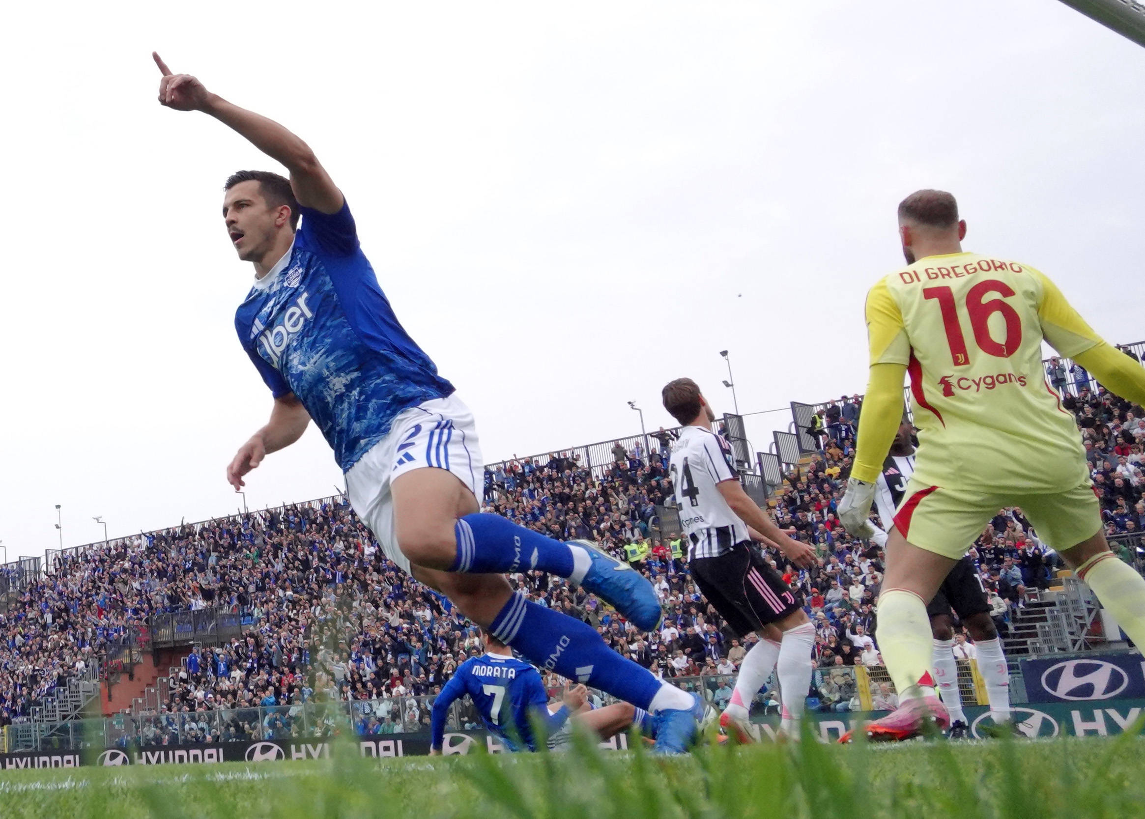 虎扑官网-(体育)足球——意甲:科莫胜尤文图斯