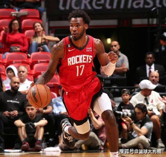 虎扑评分-火箭队被动变阵!轮换第10人出炉,16分钟贡献10+1,变谢泼德绝配