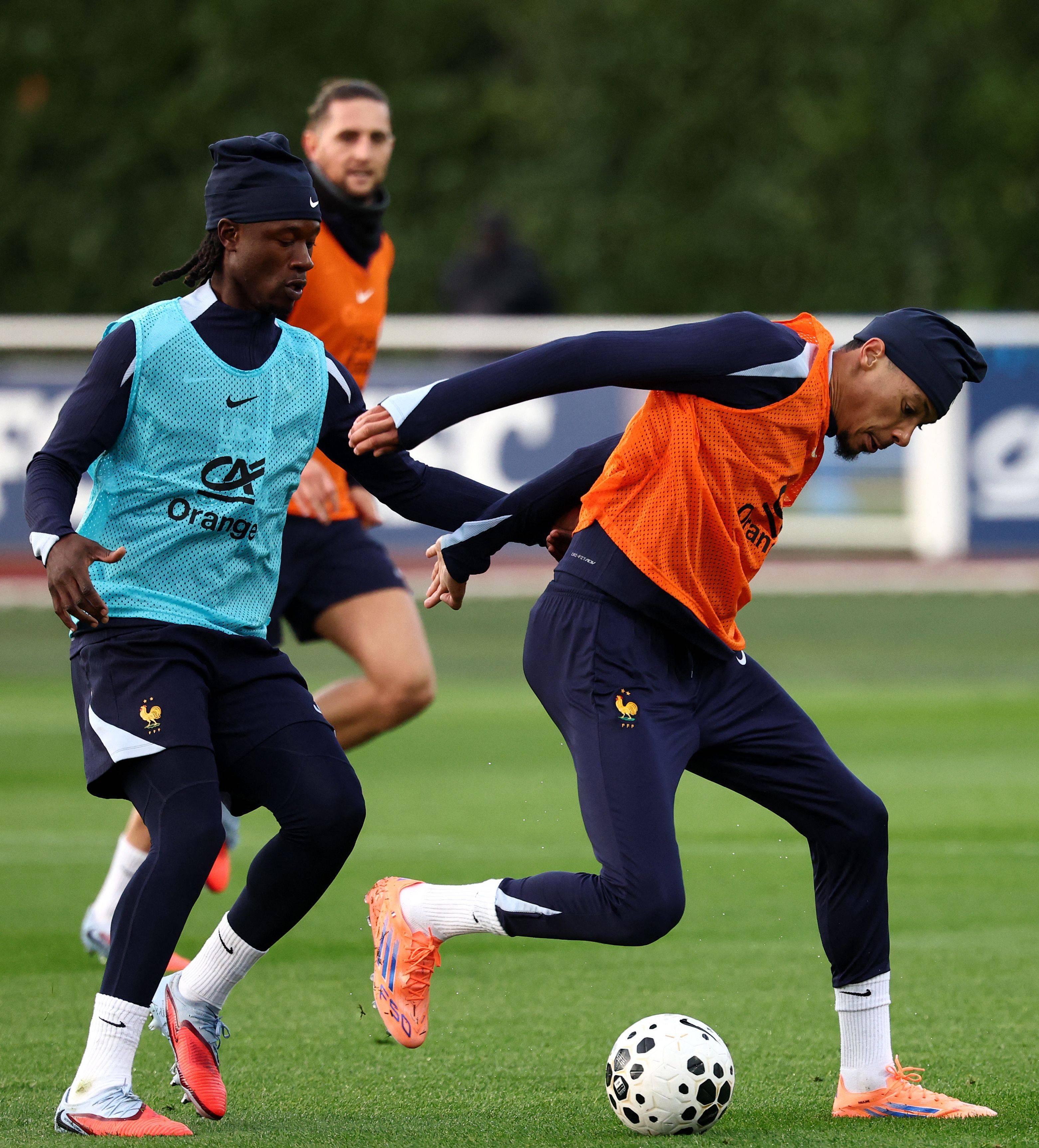 虎扑社区-(外代(dài)二线)足球——世预赛:法国队备战