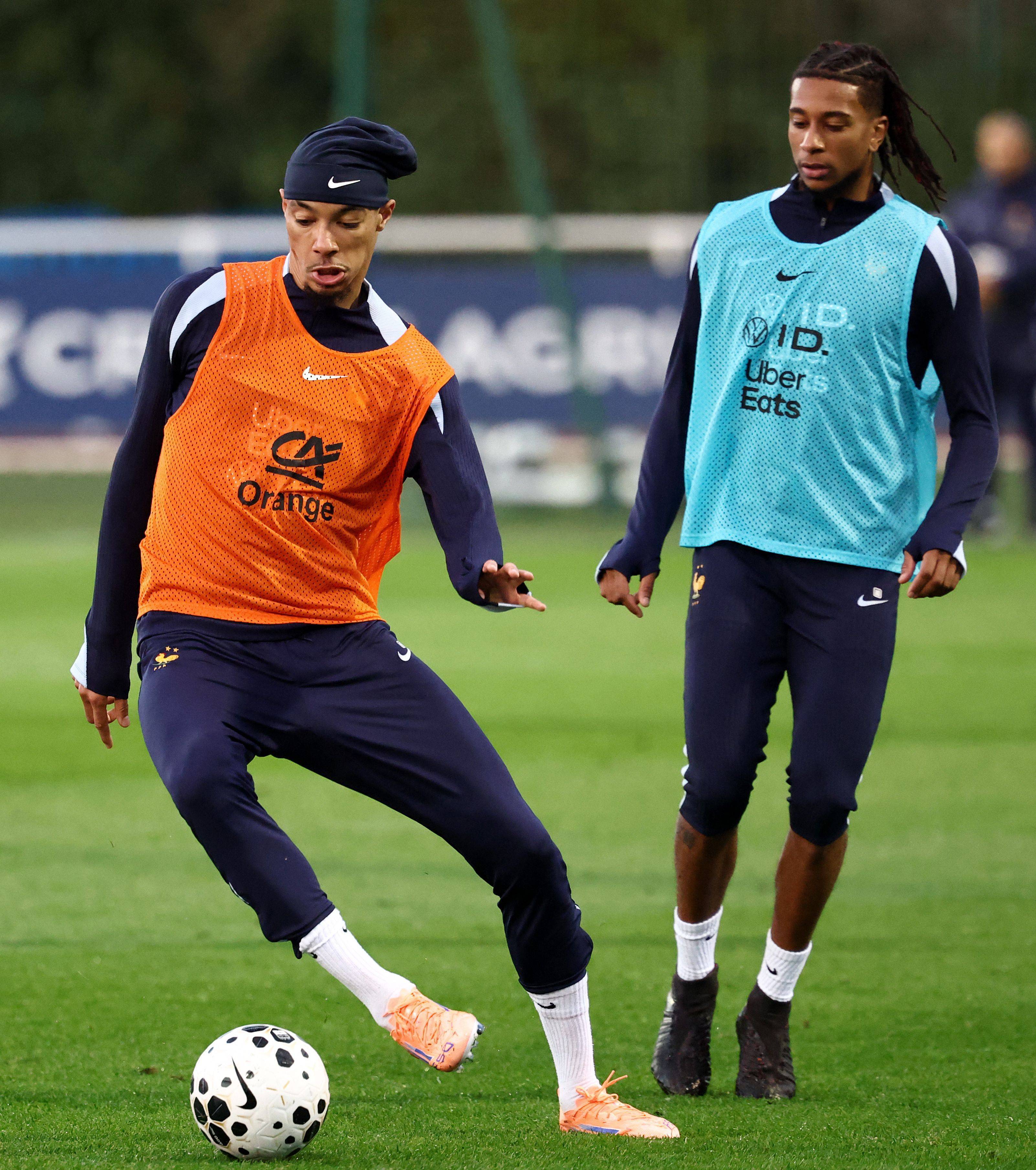 虎扑社区-(外代(dài)二线)足球——世预赛:法国队备战