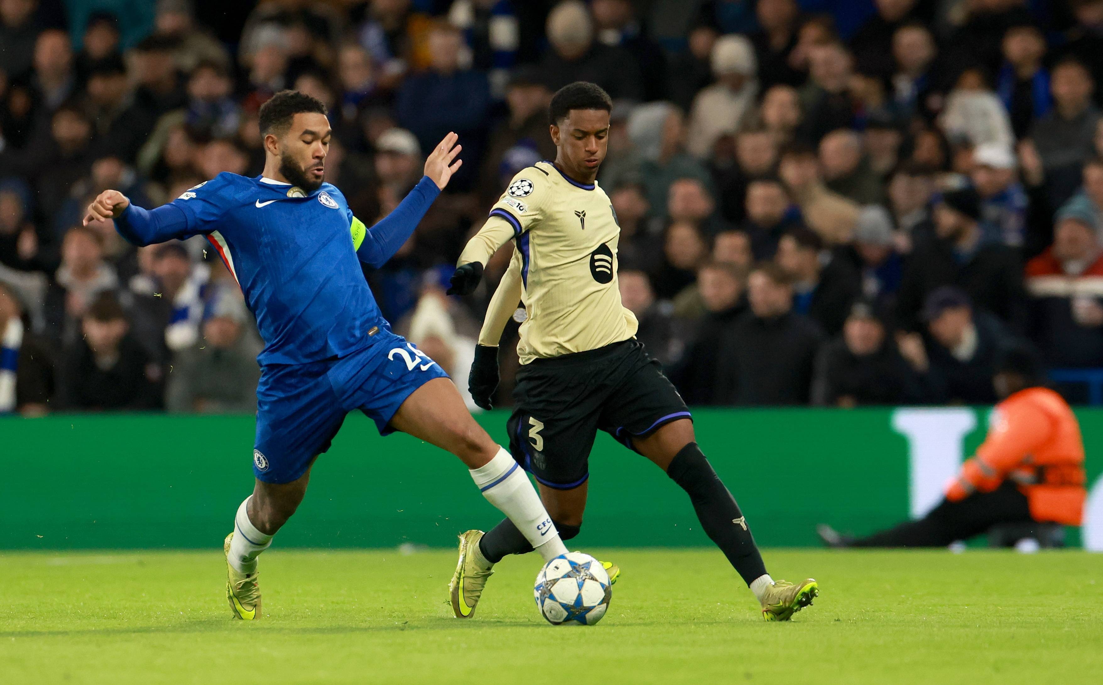 虎扑app-(外(wài)代二线)足球——欧冠联赛:切尔西胜巴萨