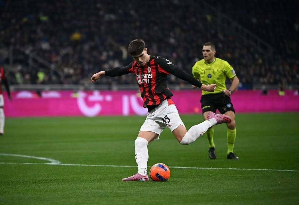 虎扑评分-一锋难求!米兰战拉齐奥美队希门缺席,莱奥搭档存疑